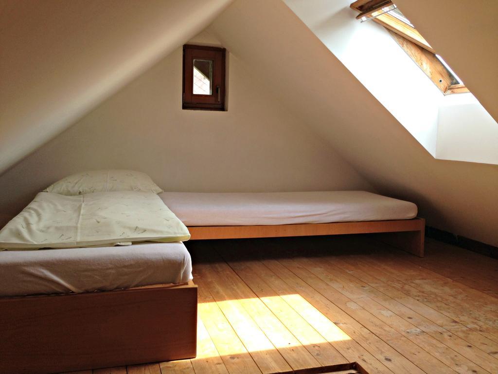 B&B Na Kopecku โรกีนีซ นัด ยีเซอโร ภายนอก รูปภาพ