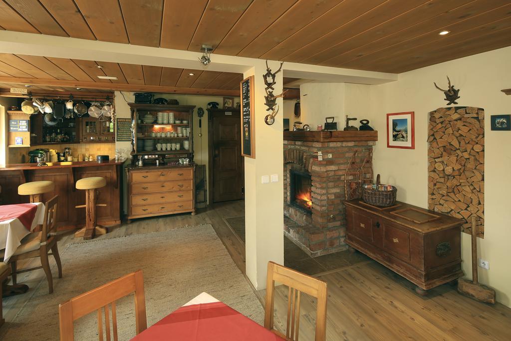 B&B Na Kopecku โรกีนีซ นัด ยีเซอโร ภายนอก รูปภาพ